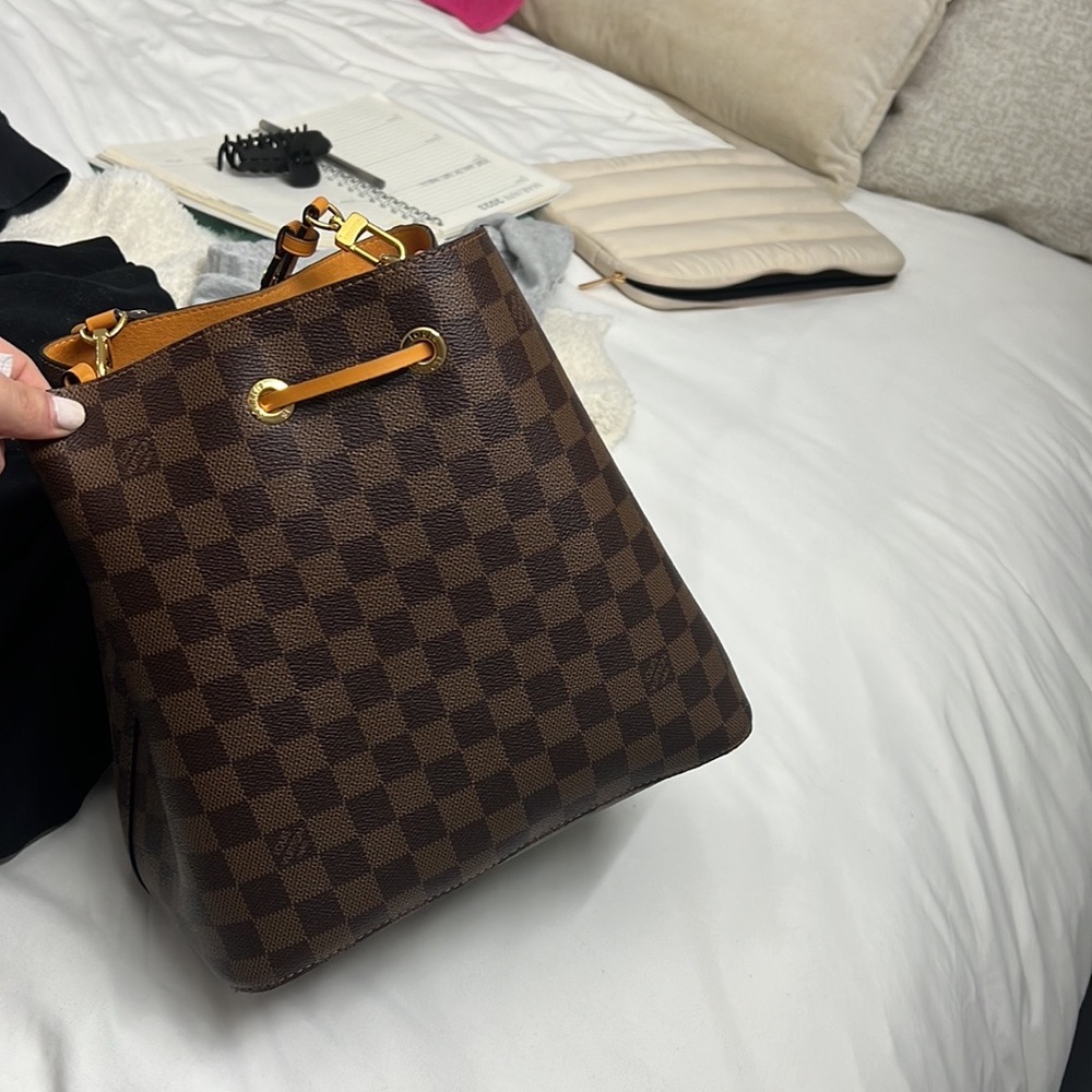 authentic louis vuitton NéoNoé MM bag - Picture 7 of 7